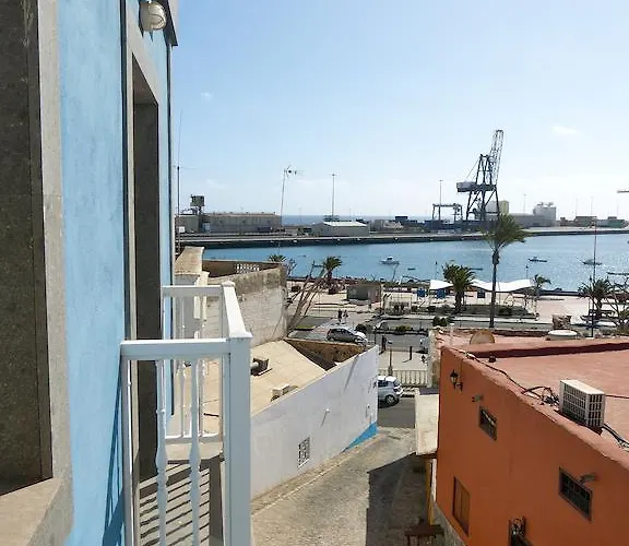 מלון Tamasite 2*